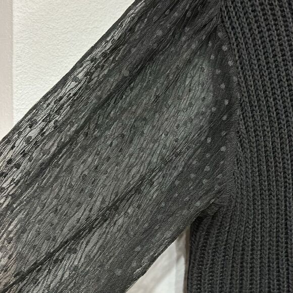 Blu Pepper sheer balloon sleeve‎ Swiss dot black sweater size L BIN E NEW - Picture 2 of 5